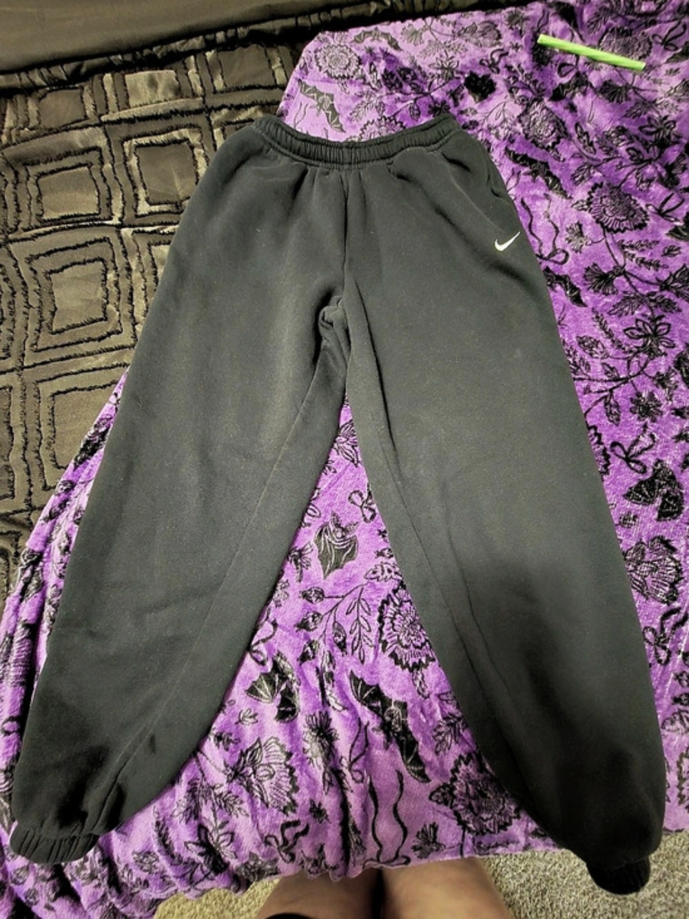 Nike Studio Fleece Woman's Small Black Fleece Joggers